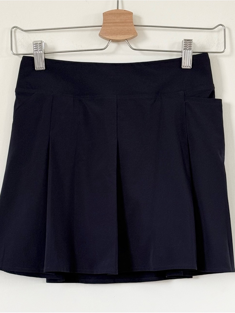 Athleta Girl Pleated School Days Skort Navy Blue Gorpcore Sporty - Size M 8-10